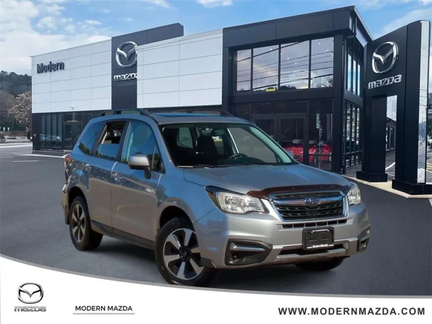 2018 Subaru Forester 2.5i Premium photo 1