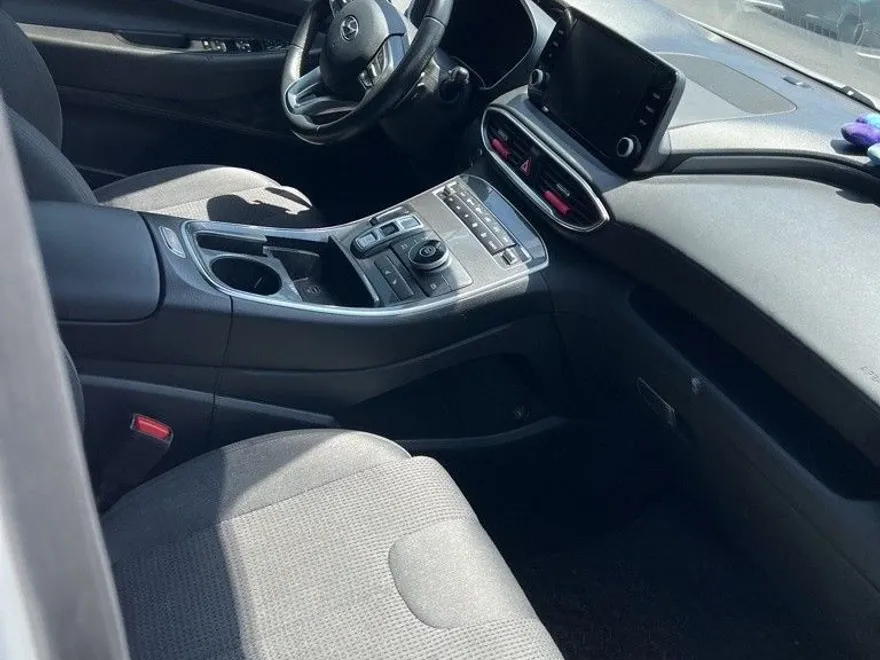 2022 Hyundai Santa Fe SEL photo 1