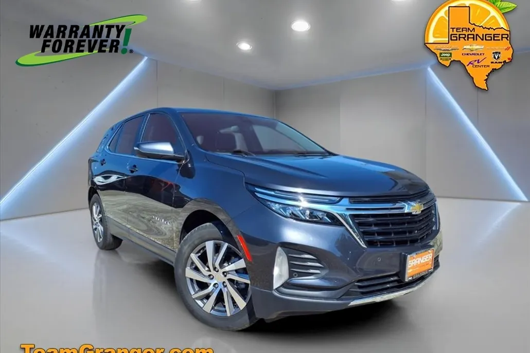 2022 Chevrolet Equinox LT photo 1