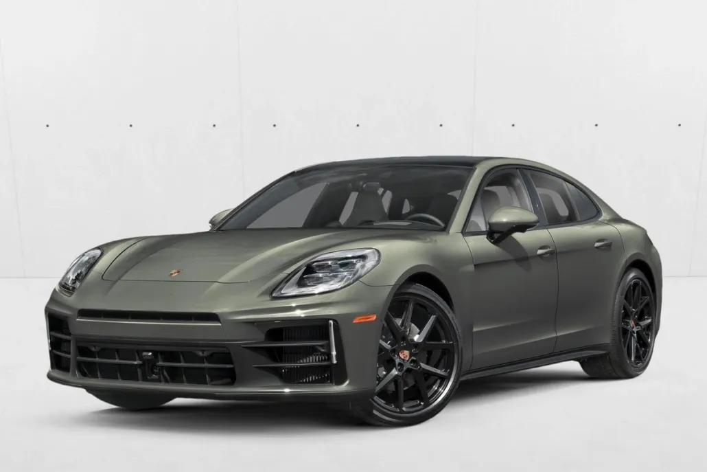 2026 Porsche Panamera 4 photo 1