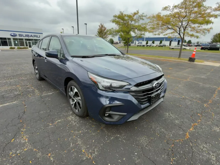 2025 Subaru Legacy Premium photo 1