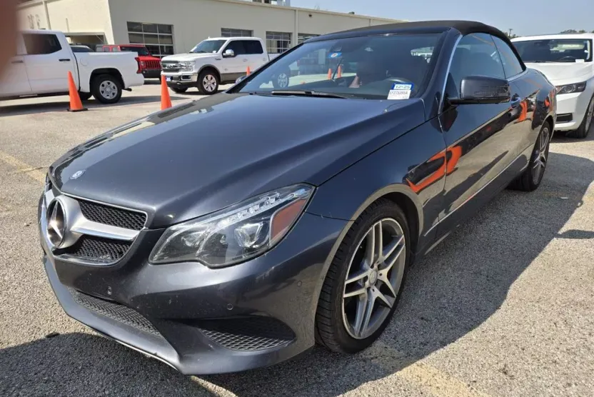 2014 Mercedes Benz E 350 photo 1