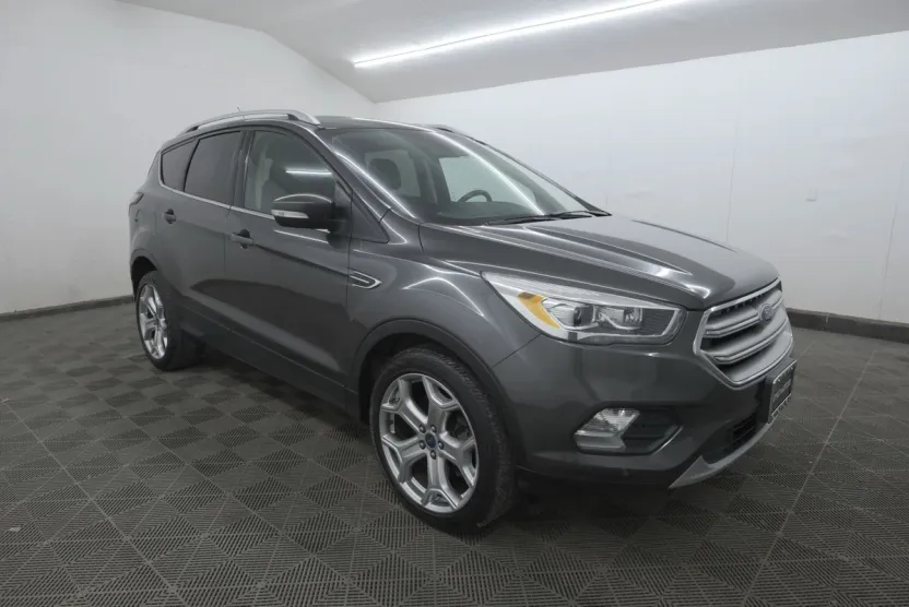 2017 Ford Escape Titanium photo 1