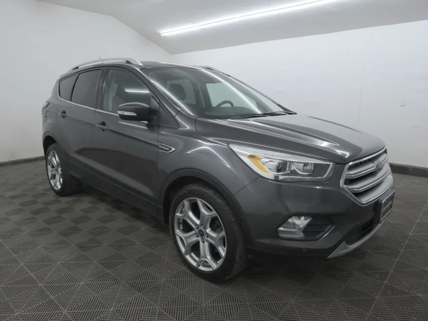 2017 Ford Escape Titanium photo 1