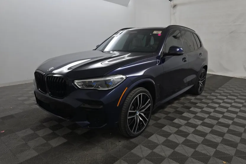 2022 Bmw X5 M50i photo 1