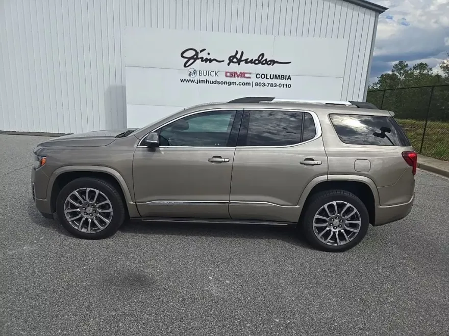 2023 Gmc Acadia Denali photo 1