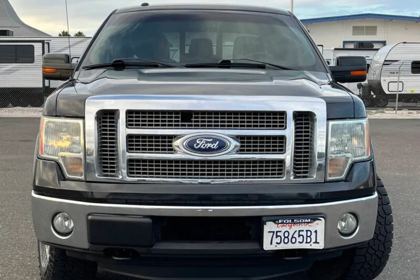 2011 Ford F-150 Lariat photo 1