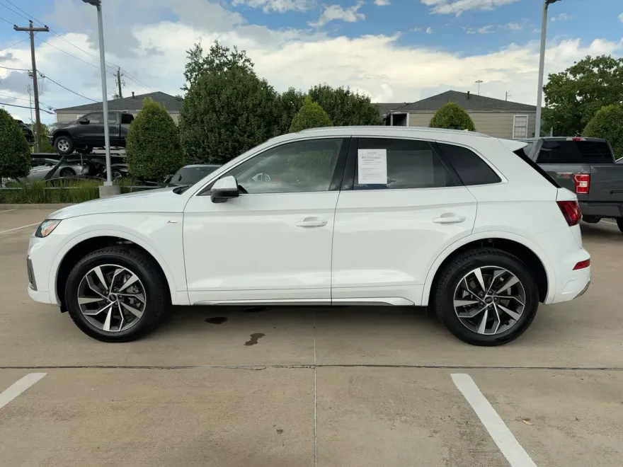 2024 Audi Q5 S line Premium Plus photo 1