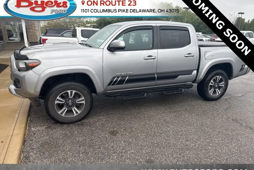 2019 Toyota Tacoma TRD Sport photo 1