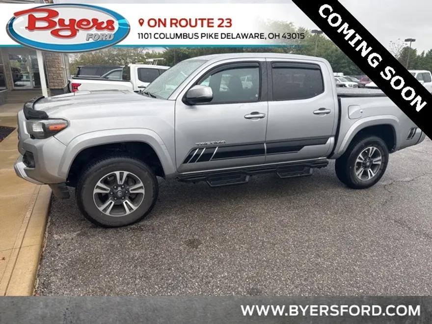2019 Toyota Tacoma TRD Sport photo 1