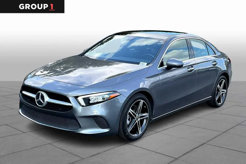2022 Mercedes Benz A 220 photo 1