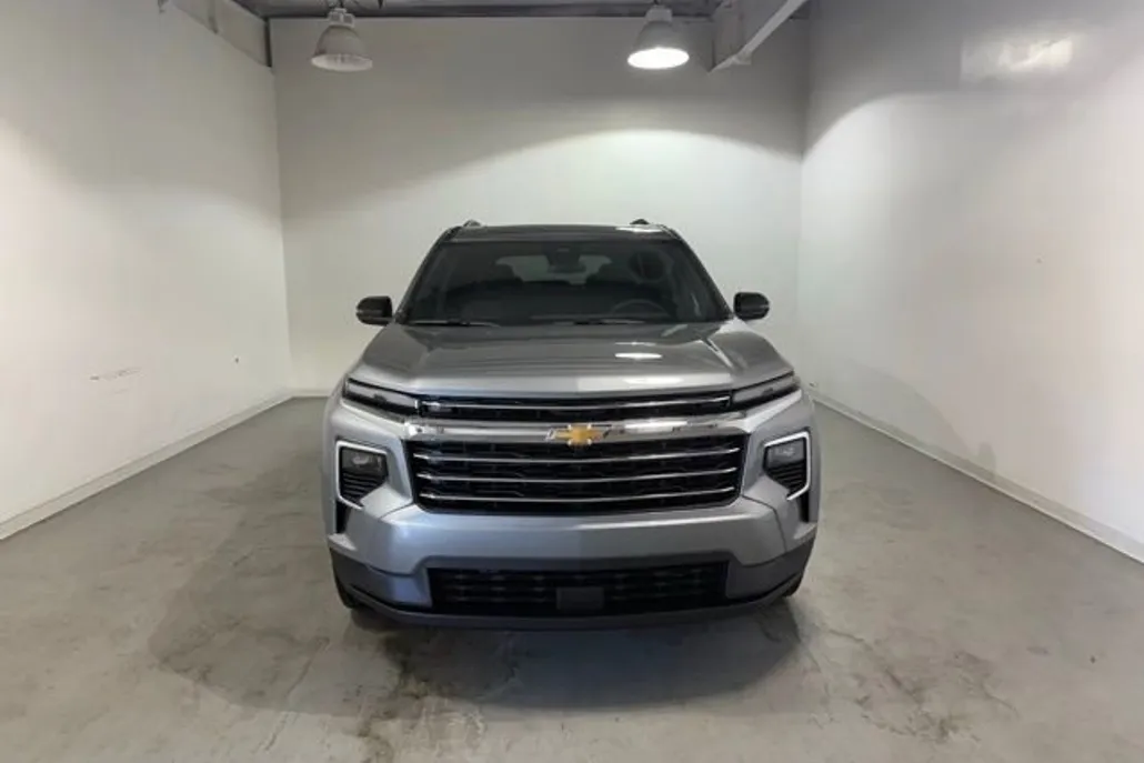 2026 Chevrolet Traverse photo 1