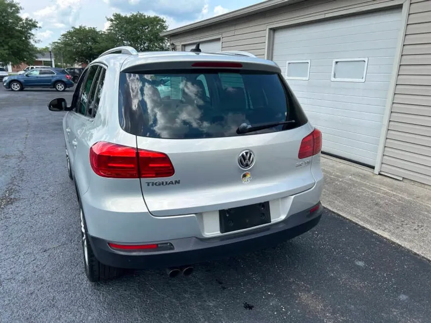 2013 Volkswagen Tiguan SE photo 1
