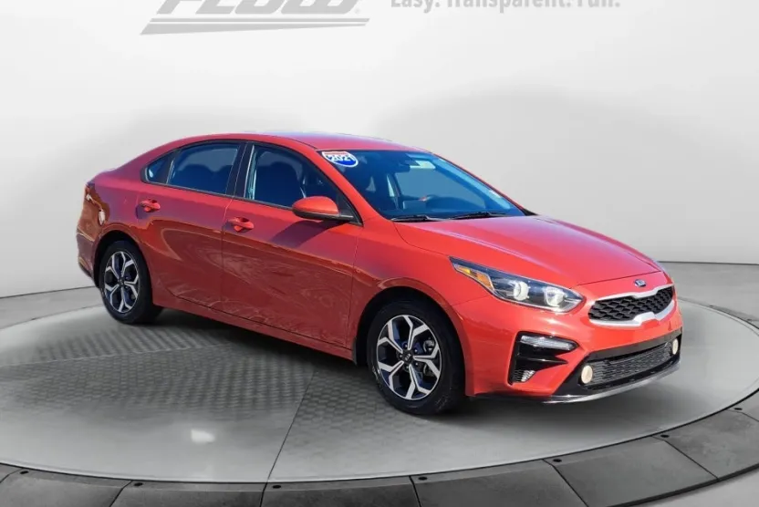 2021 Kia Forte LXS photo 1