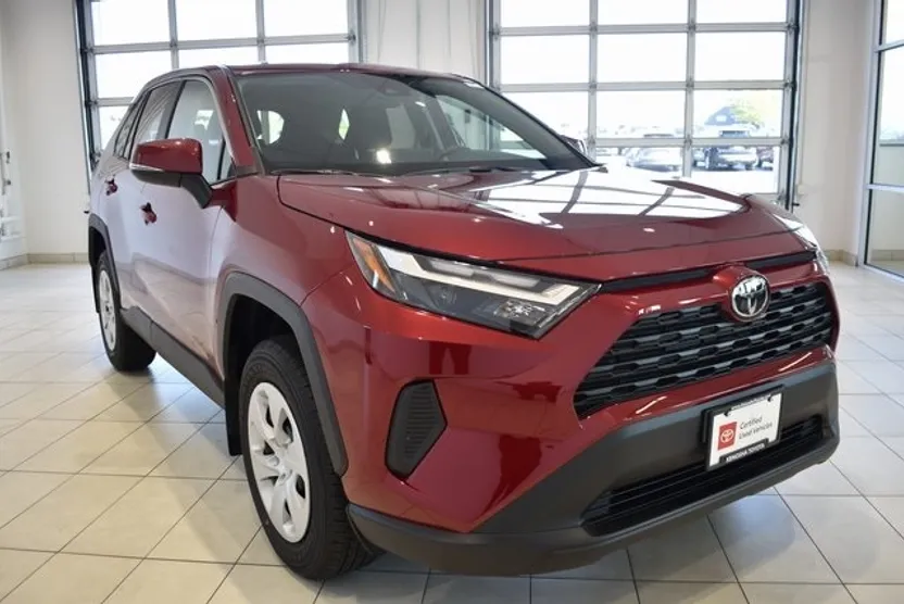 2025 Toyota RAV4 LE photo 1
