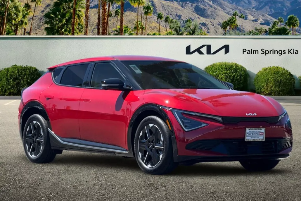 2025 Kia EV6 Wind photo 1