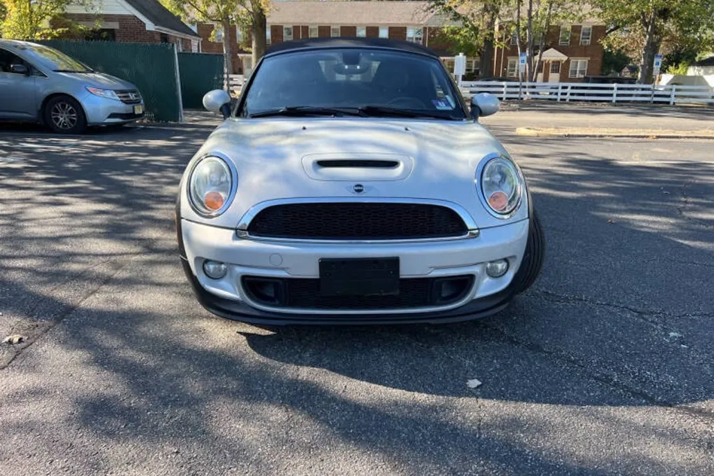 2013 Mini Cooper Roadster S photo 1