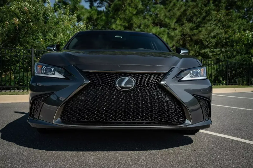 2023 Lexus ES 350 F SPORT photo 1