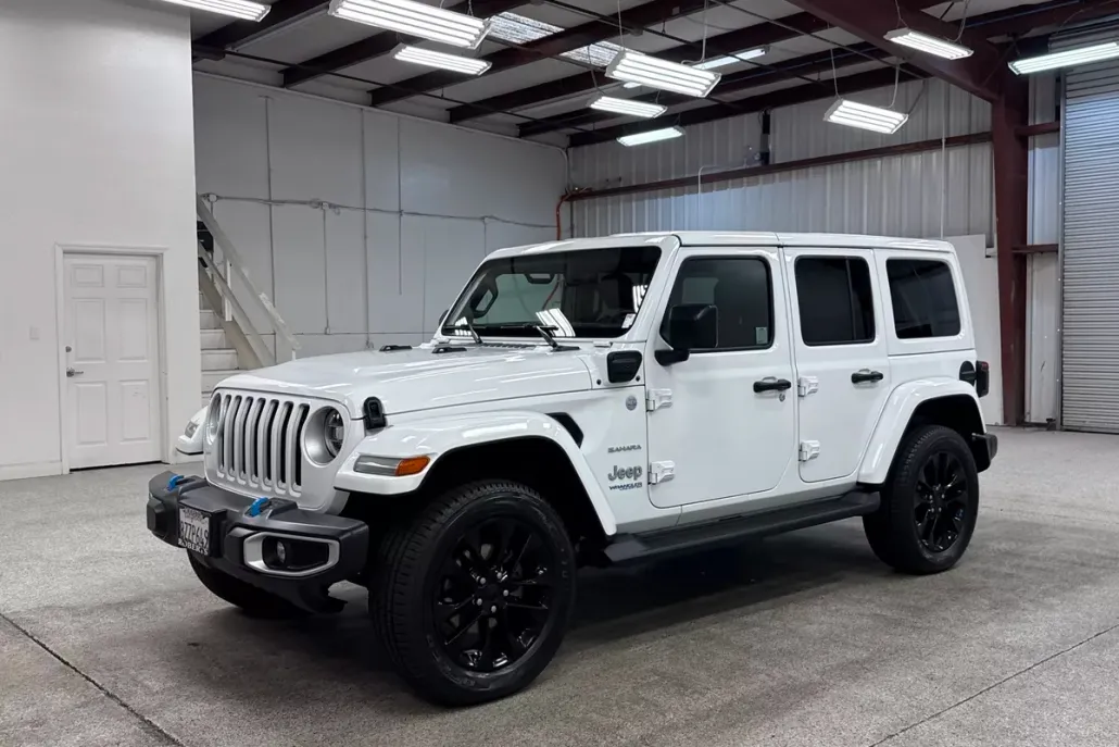 2022 Jeep Wrangler Unlimited Sahara 4xe photo 1