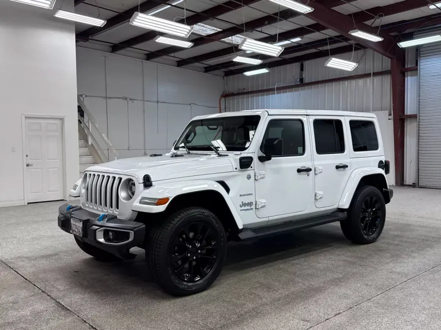 2022 Jeep Wrangler Unlimited Sahara 4xe photo 1