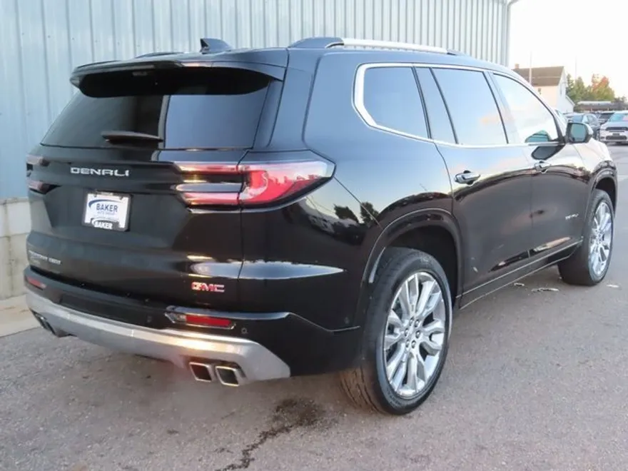 2024 Gmc Acadia Denali photo 1