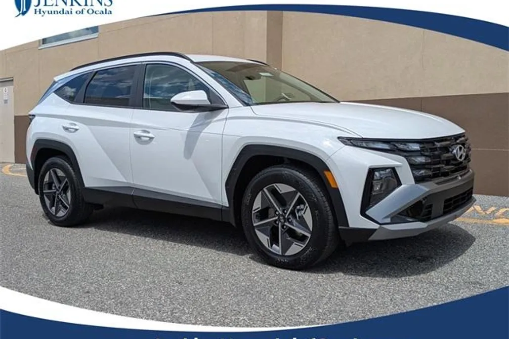 2025 Hyundai Tucson SEL photo 1
