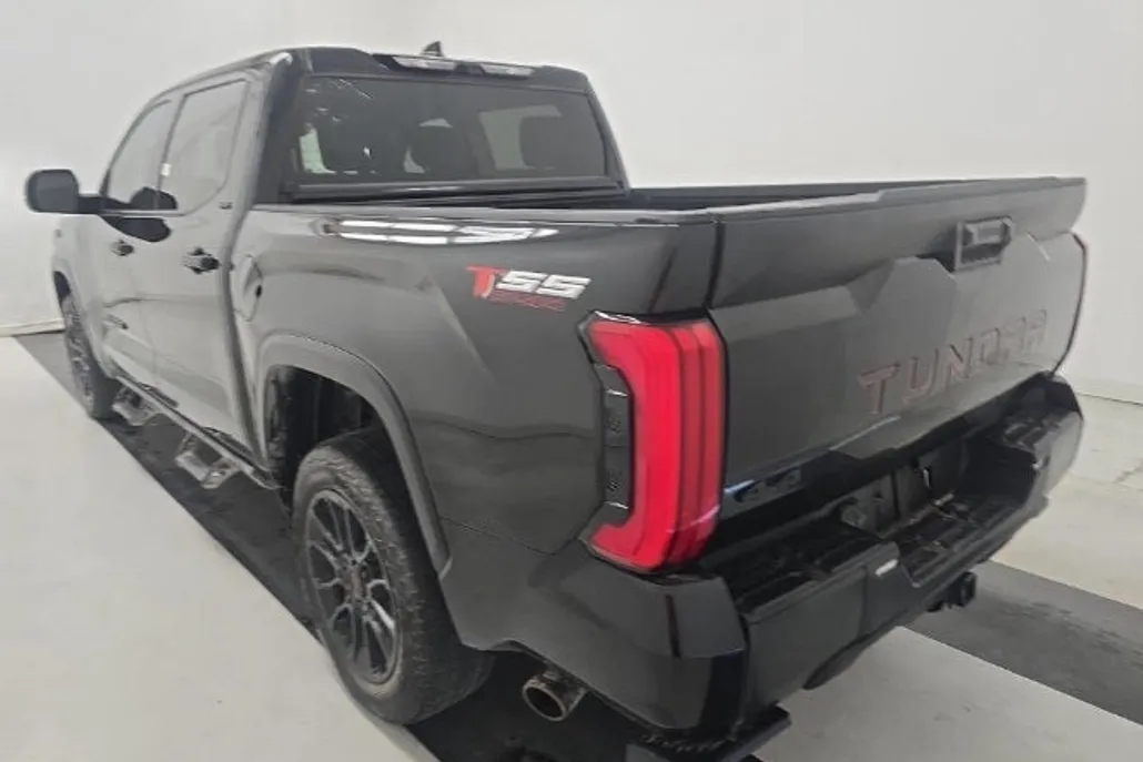 2023 Toyota Tundra SR5 photo 1