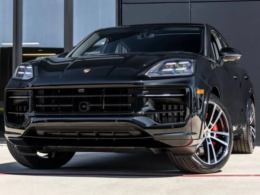 2026 Porsche Cayenne S Coupe photo 1