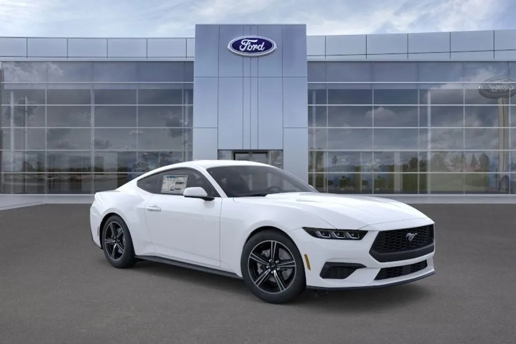 2025 Ford Mustang EcoBoost photo 1