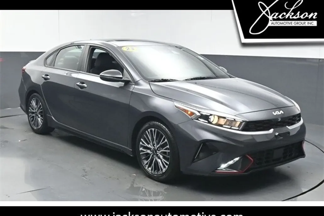 2023 Kia Forte GT-Line photo 1