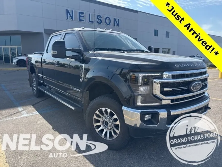 2022 Ford F-350 Lariat photo 1