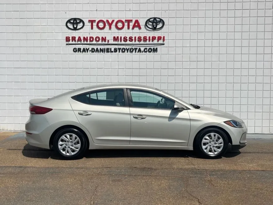 2018 Hyundai Elantra SE photo 1