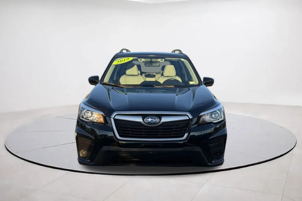 2019 Subaru Forester 2.5i Premium photo 1