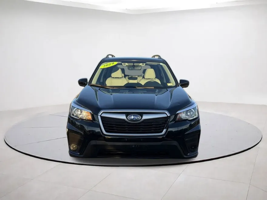 2019 Subaru Forester 2.5i Premium photo 1