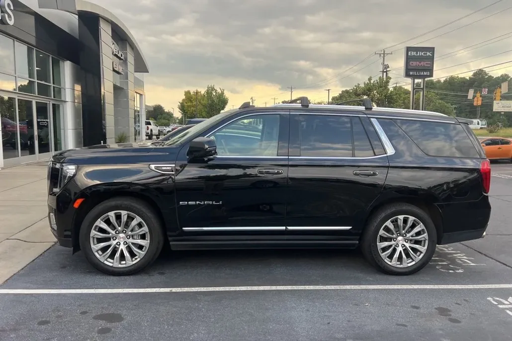 2021 Gmc Yukon Denali photo 1