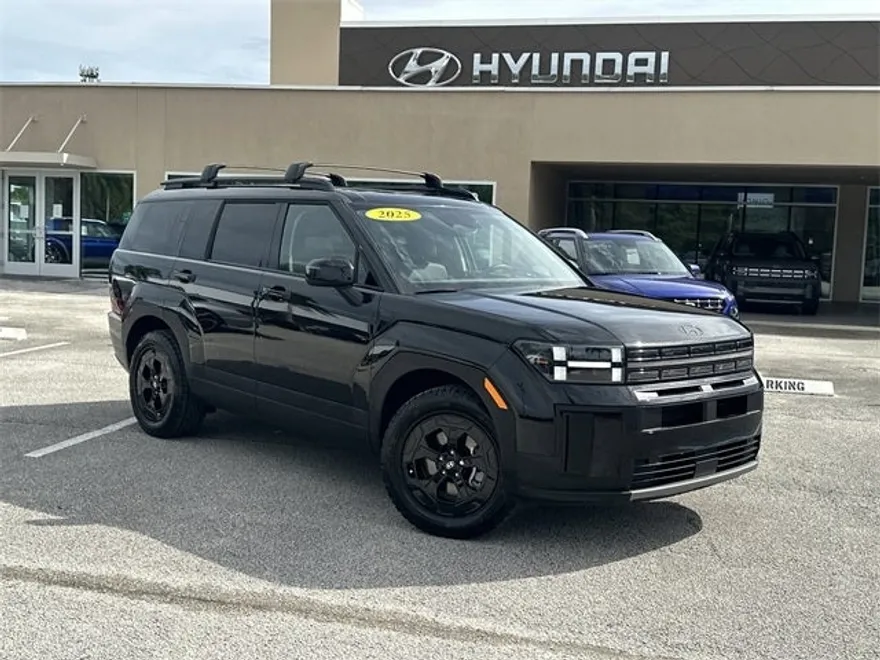 2025 Hyundai Santa Fe XRT photo 1