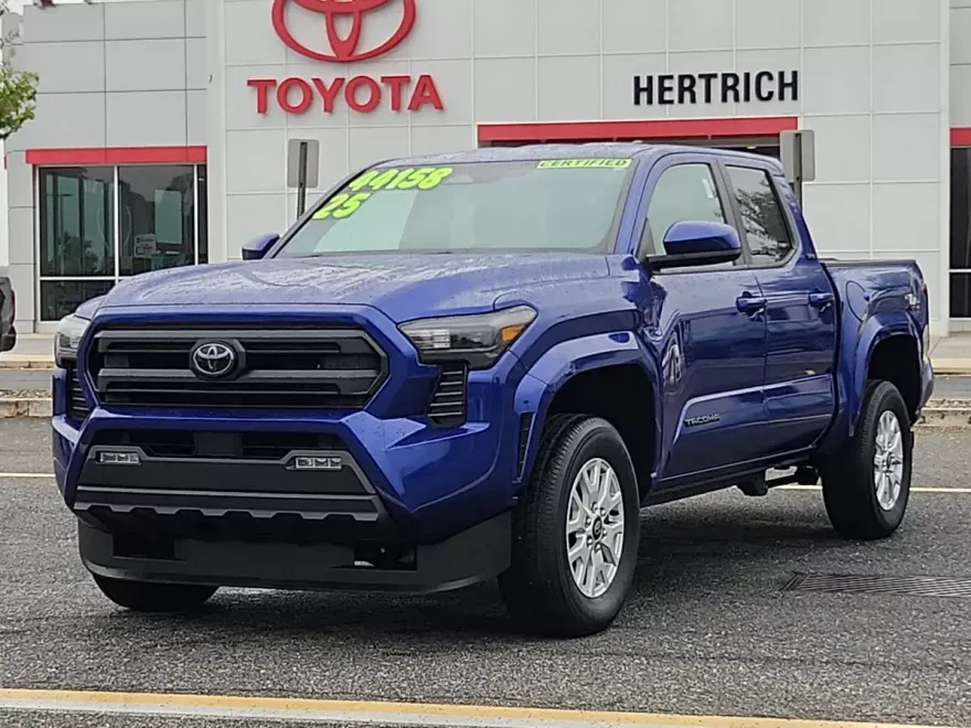 2025 Toyota Tacoma SR5 Double Cab photo 1