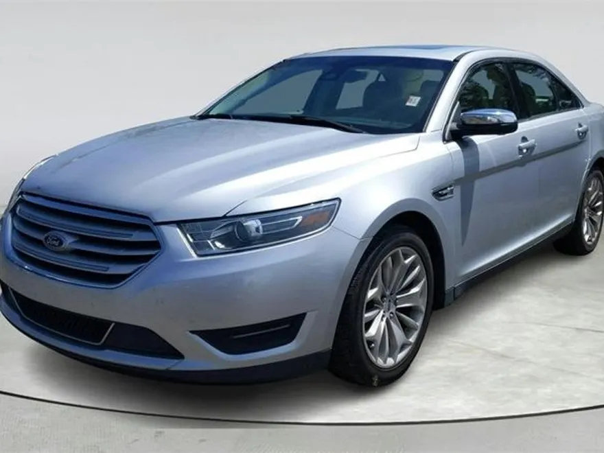2018 Ford Taurus Limited photo 1