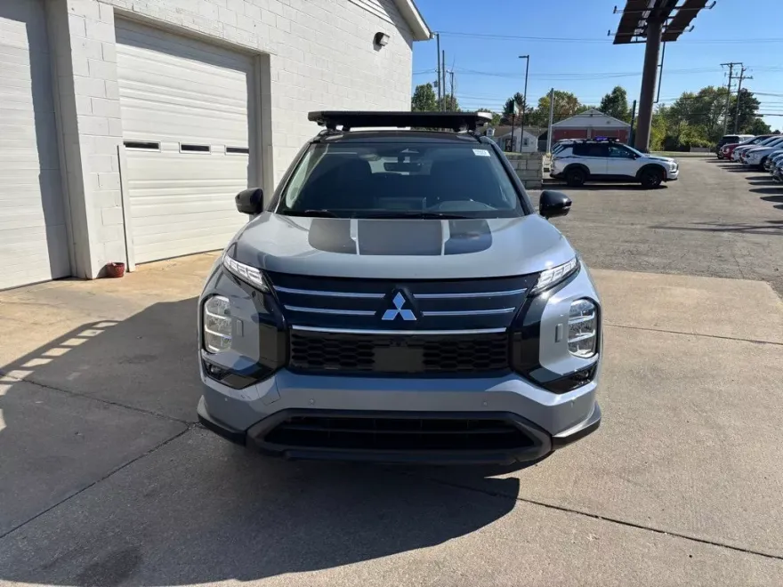 2025 Mitsubishi Outlander 2.5 S-AWC photo 1