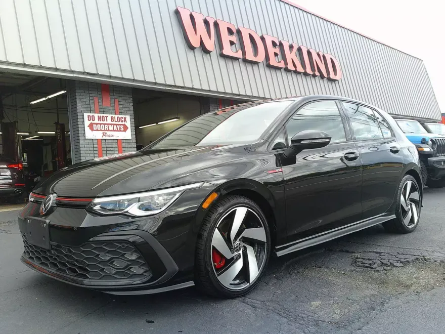 2024 Volkswagen Golf GTI S photo 1