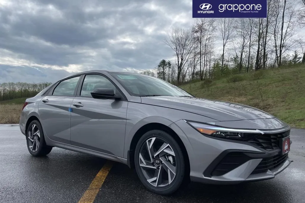 2025 Hyundai Elantra Hybrid SEL Sport photo 1