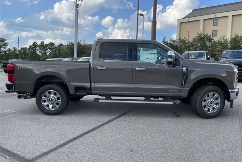 2026 Ford F-250 photo 1