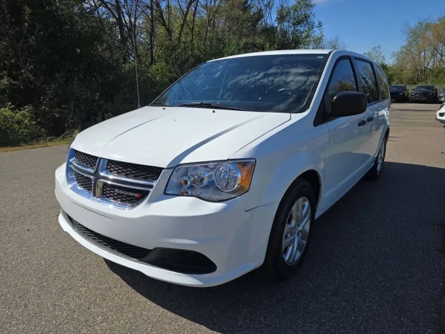 2020 Dodge Grand Caravan SE photo 1