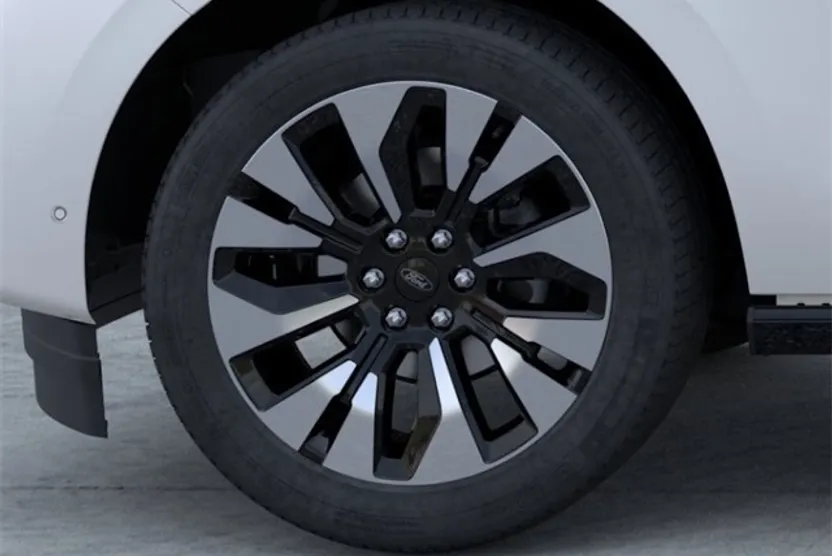 2025 Ford Expedition MAX Platinum photo 17