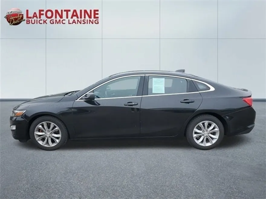 2024 Chevrolet Malibu 1LT photo 1