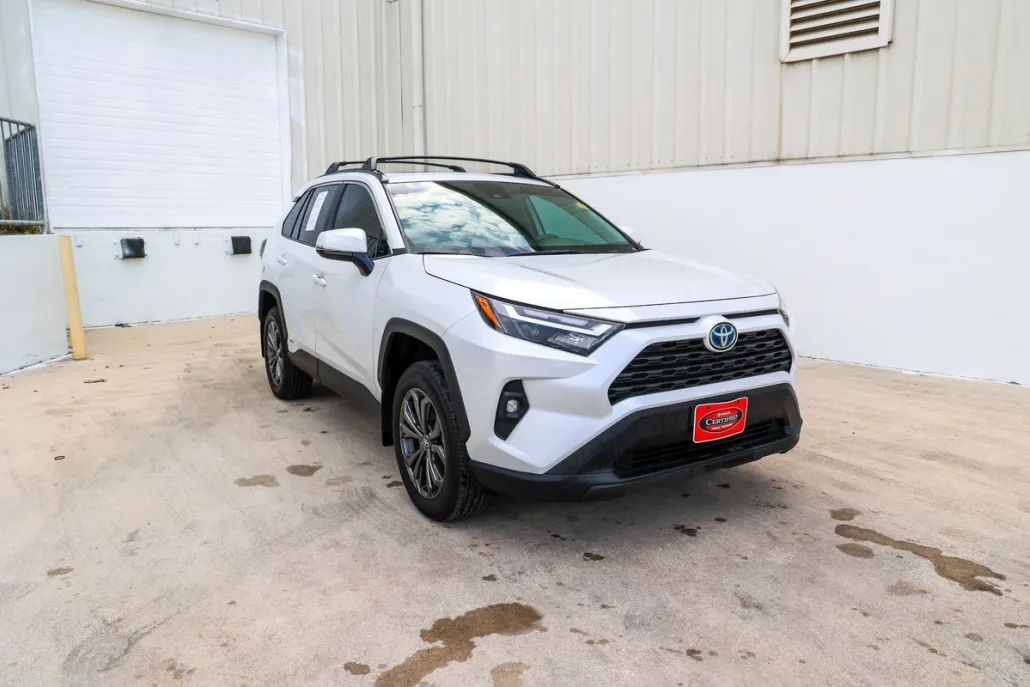2023 Toyota RAV4 Hybrid XLE Premium photo 1