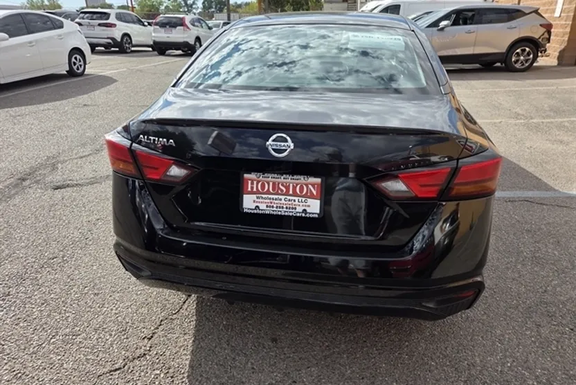 2021 Nissan Altima 2.5 S photo 1