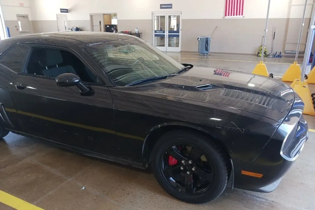 2013 Dodge Challenger R/T photo 1