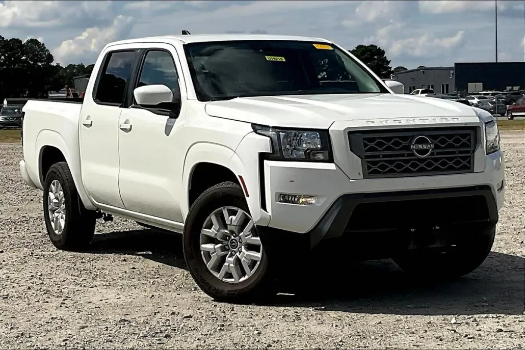 2022 Nissan Frontier SV photo 1