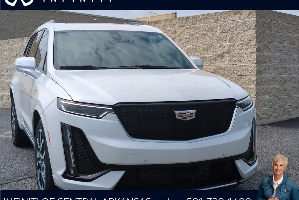 2022 Cadillac XT6 Sport photo 1